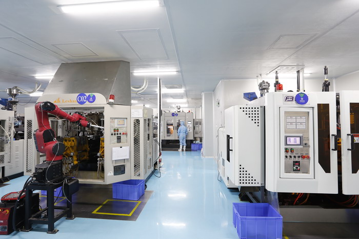 Plastic bottle production process