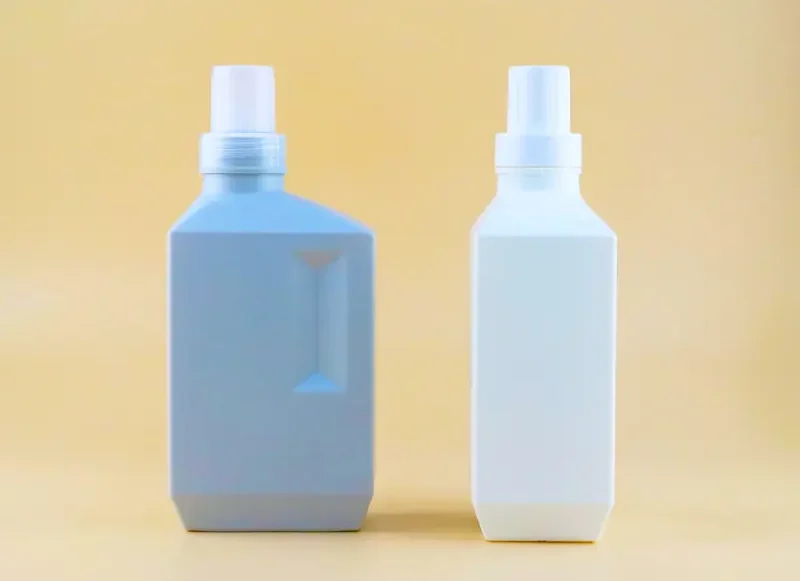 small-pellets-to-plastic-bottles1